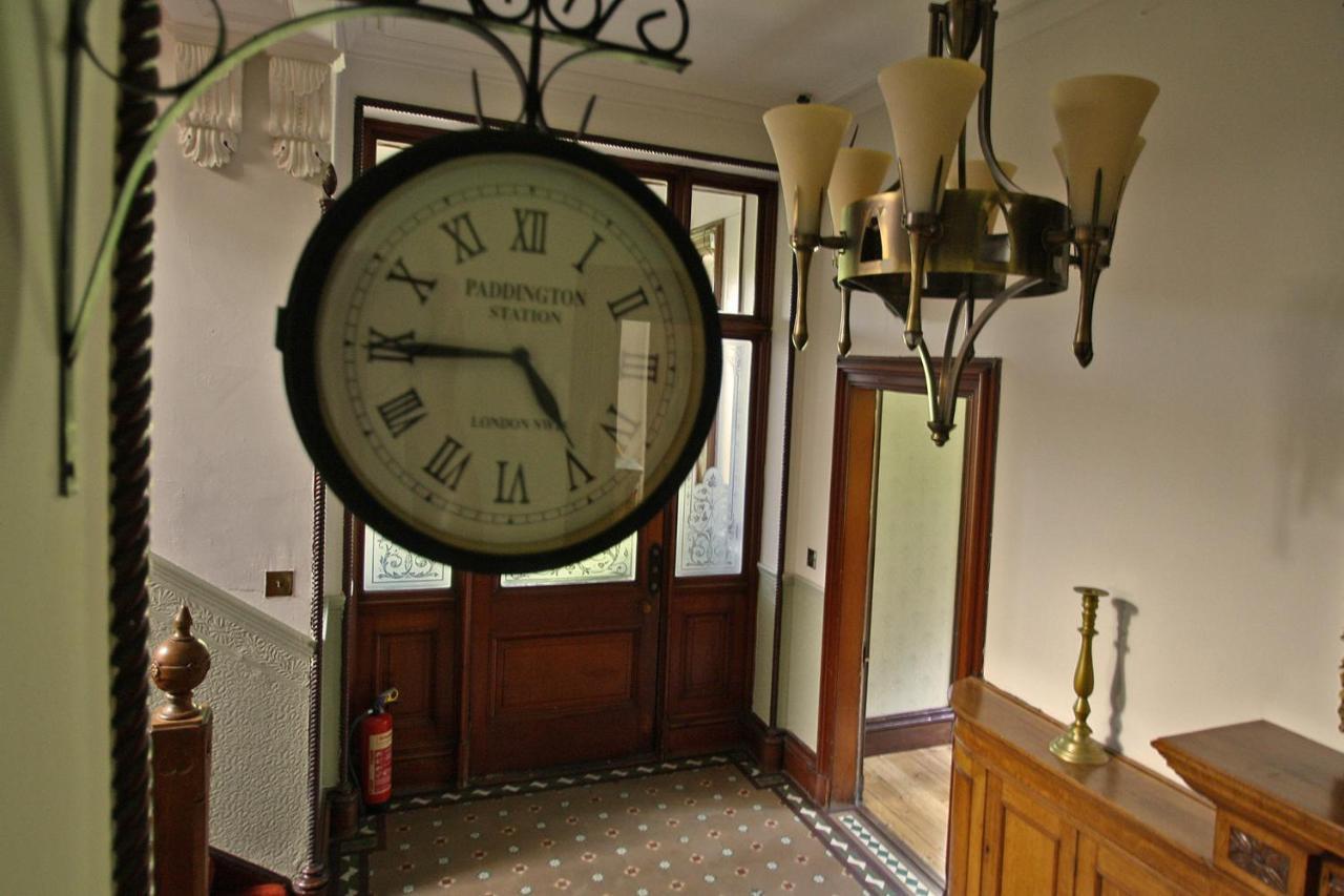 Isla Bank House Panzió Keith Kültér fotó